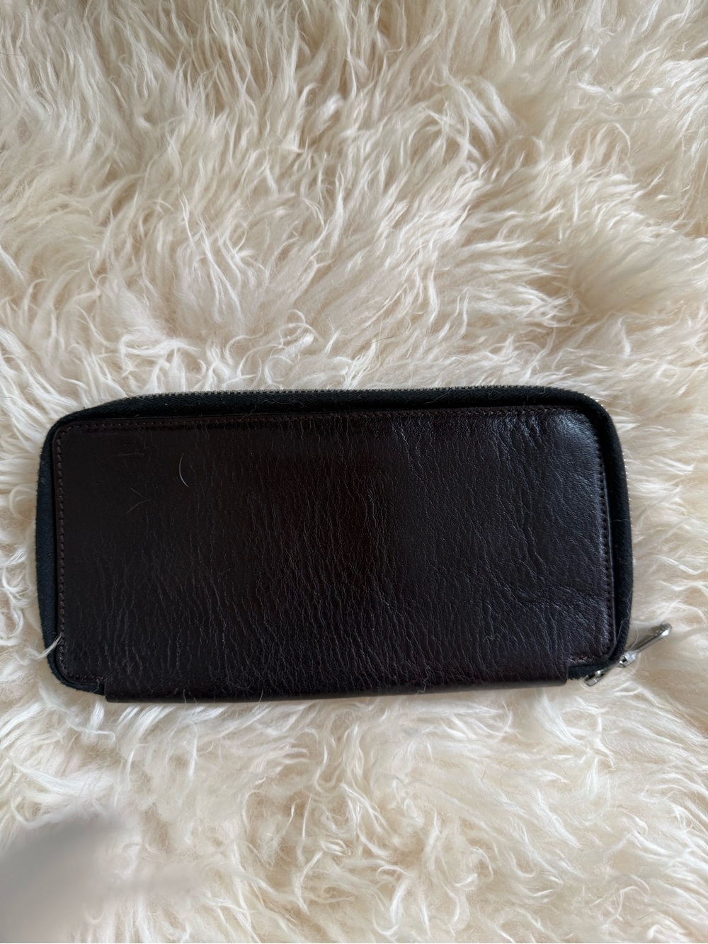 Classic Black Leather Zip Wallet - Unbranded